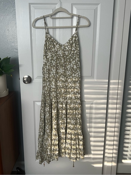 Kivari Dresses & Skirts - Kivari Olive Green Floral Maxi Slip Dress Size 6